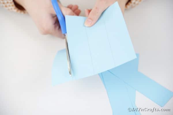 Разрезание полосок бумаги