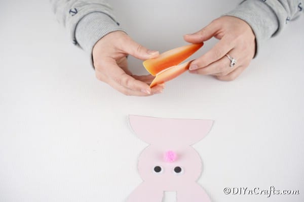 Складывание морковки на открытку