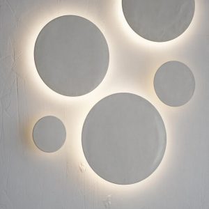 Магия совершенных форм: Почему круглые светильники стали сердцем современного интерьера